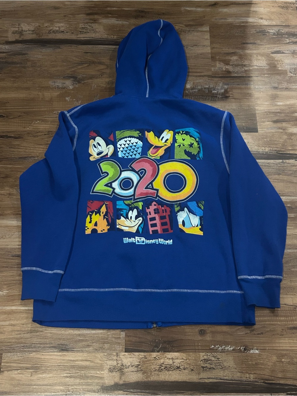 Walt Disney World 2020 Zip Up Hoodie XL Lightly Worn